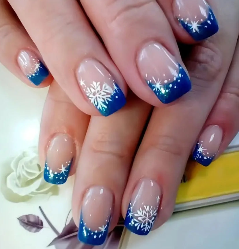 Winter Snowflake Nails