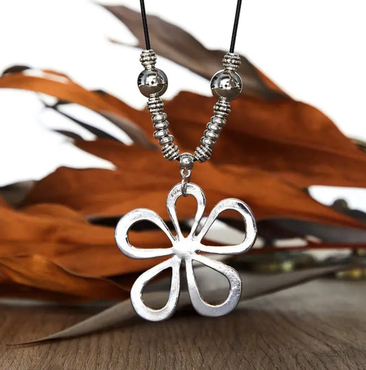 Metal Flower Necklace