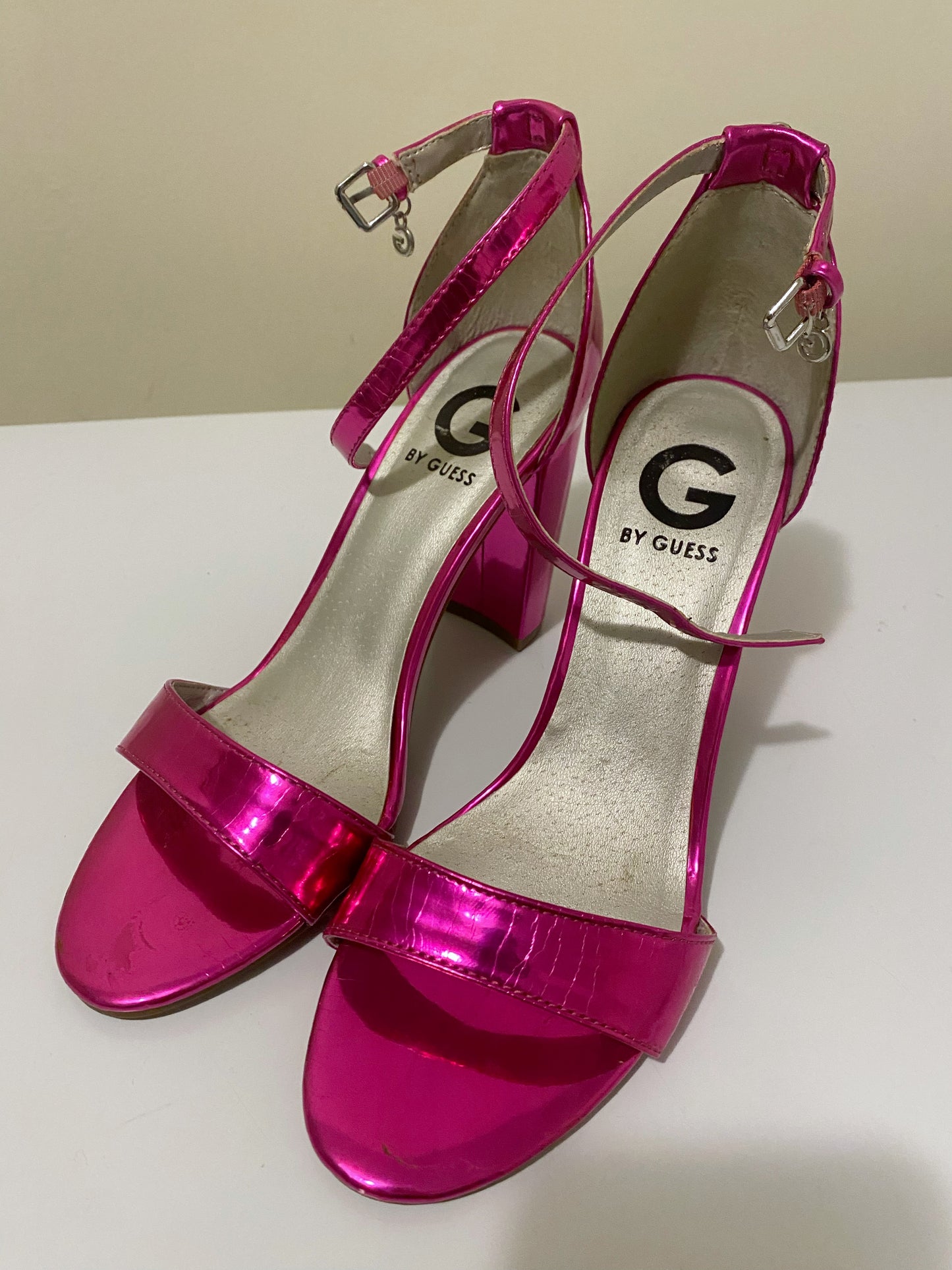 Hot Pink metallic Guess pumps size 7.5