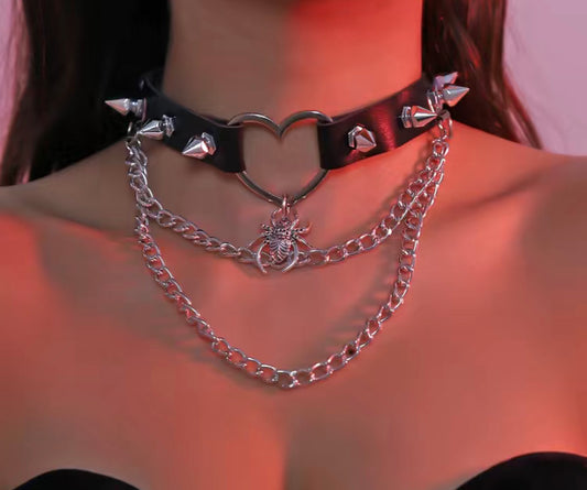 Heart Charm Spider Chain Collar