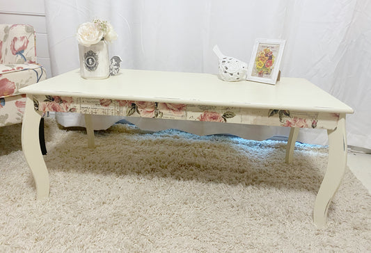 Lovely Roses Coffee Table