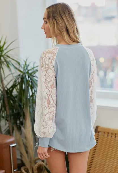 Charming Lace Long Sleeve: Blue