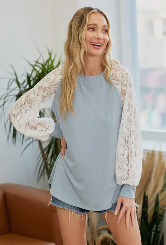 Charming Lace Long Sleeve: Blue