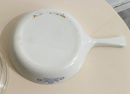 Pyrex Corning ware dish with lid