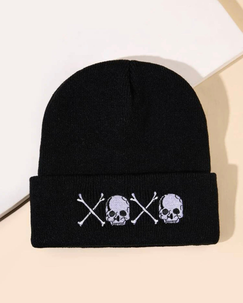 Skull beanie XOXO Crossbones hat