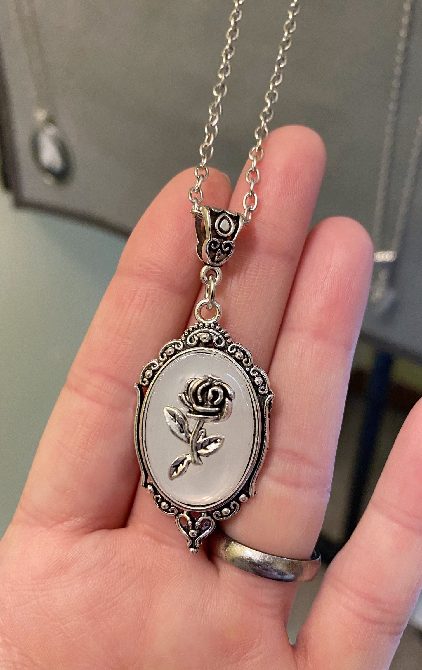 Rose necklace